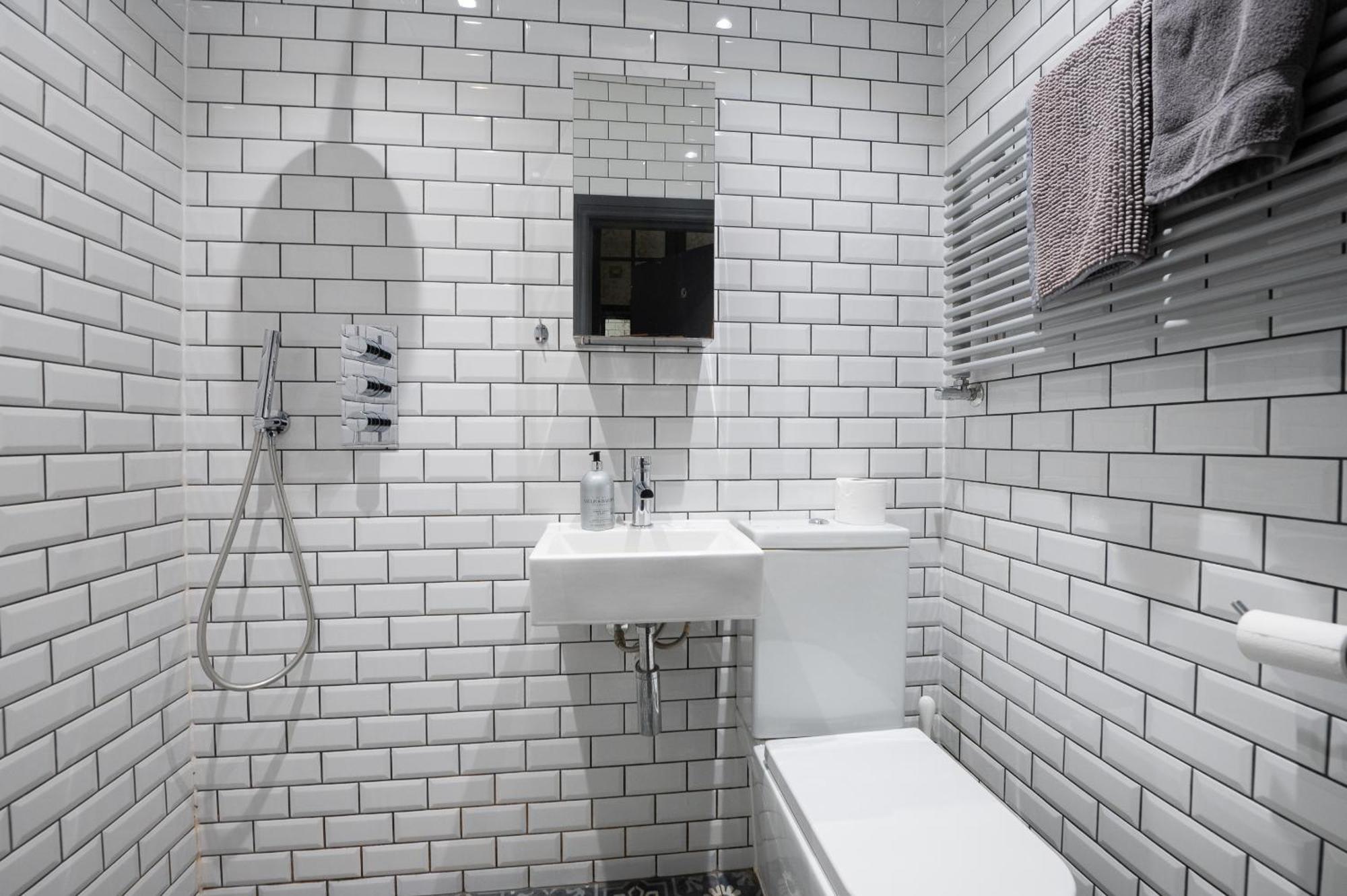 Unique Luxury 3br In The Heart Of London, Moments Away From The Vibrant Brick Lane, Shoreditch And Liverpool Street * Londra